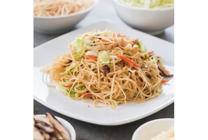 黑椒雞柳炒米粉